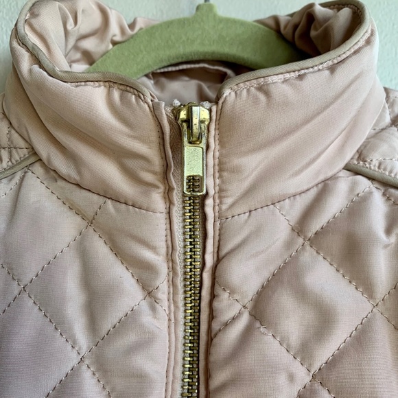 3/$45 ⭐️ H&M Quilted Kids Jacket SIZE US 4-5Y - Picture 2 of 10